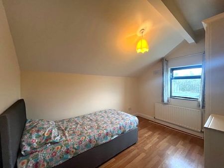 Maple Grove, Rathcoole, Co. Dublin - Photo 2
