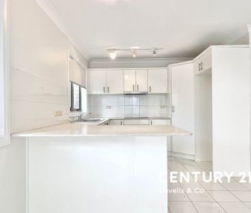 Modern 3-Bedroom Duplex with Study & Large Backyard - Photo 3