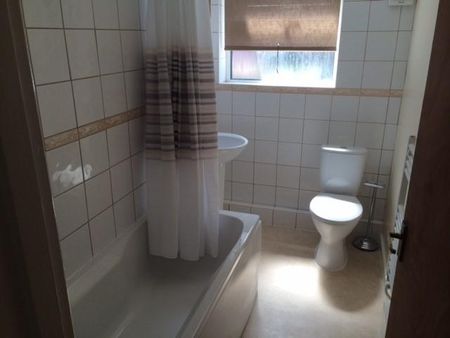2 bedroom maisonette to rent - Photo 5