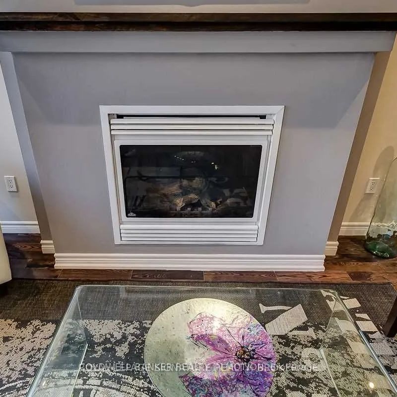 Condo Townhouse For Lease | W9256185 - Photo 1