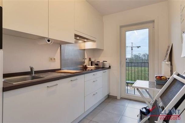 Appartement te huur - Photo 1