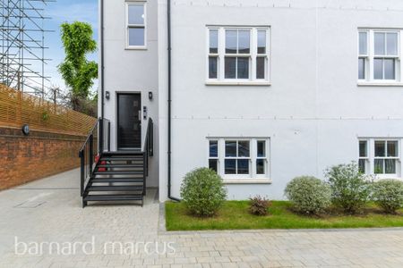 Mitcham Lane, LONDON - Photo 4