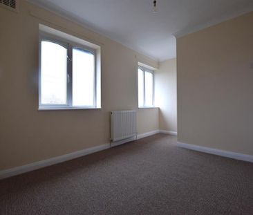 3 Bedroom Semi Detached To Let - Photo 4