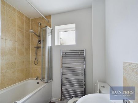 3 bedroom end of terrace house to rent - Photo 4