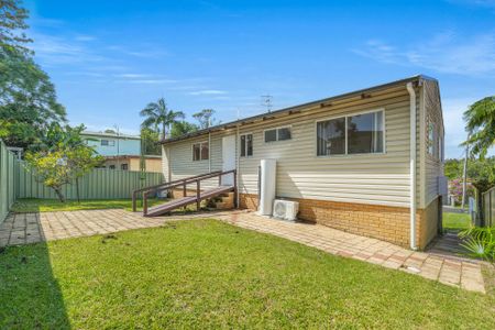 Ideally Located - Photo 2