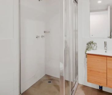 Superior Single Studio I - Photo 5