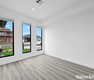 Modern Family Living in a Growing Sunbury Location - Photo 6