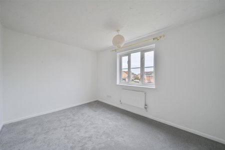 2 bedroom semi-detached house to rent - Photo 4