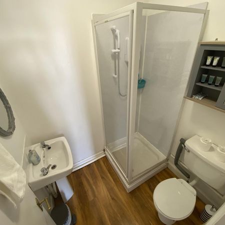 Flat to rent - Photo 3