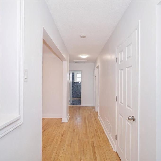 For Lease - 1347 Dorchester Avenue, Carlington - Central Park, Ontario - Photo 1