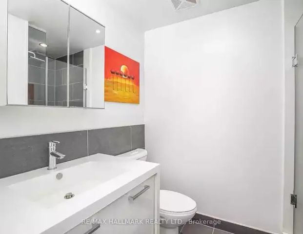 319 Carlaw Avenue #805 | 319 Carlaw Avenue, Toronto - Photo 1