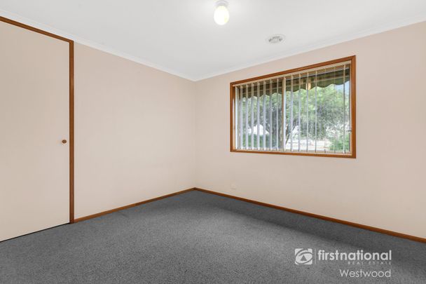 8 Presidents Court, 3030, Werribee Vic - Photo 1