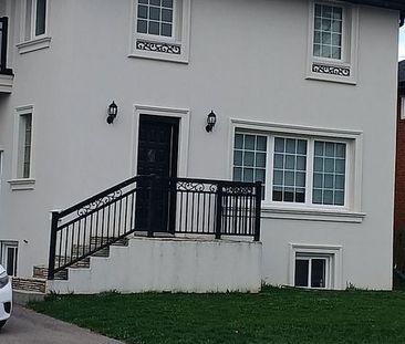 For Lease - 1236 Ogden Avenue, Mississauga, Ontario - Photo 5