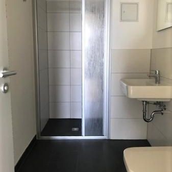 Für Studenten - Doktoranden - möblierte 3er WG Wohnung - frei ab 01.12.2025 - Photo 1
