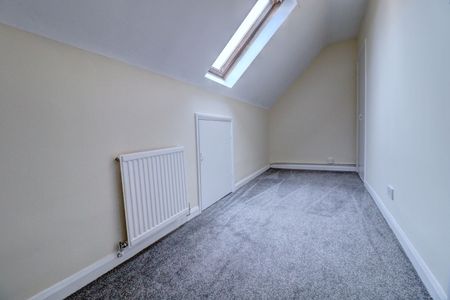 3 bedroom flat to rent, - Photo 3