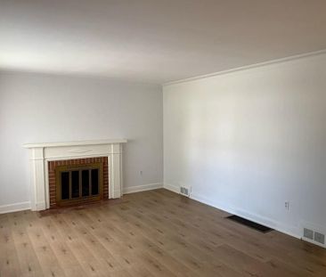 For Lease - 223 Mckee Avenue, Toronto, Ontario - Photo 3