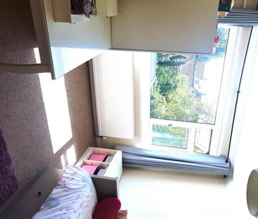 3 bedroom detached house to rent - Photo 4