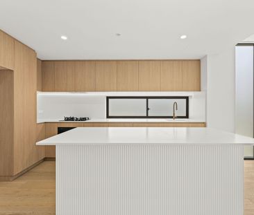 Luxurious Brand-New Boutique Residences - Refined Living in an Excl... - Photo 6