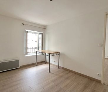 Location Appartement 2 pièces 48m² VALENCE 26000 - Photo 2