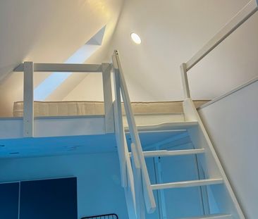 Charmante und hochwertig möblierte 1,5-Zimmer Maisonettewohnung in ... - Photo 1