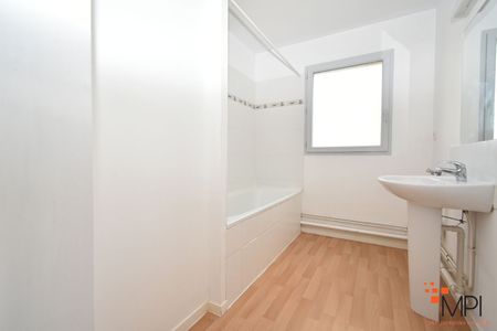 Location Appartement 4 pièces 73m² - Photo 5