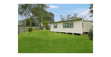 Cottage-Style Living walk to Shops - Photo 5