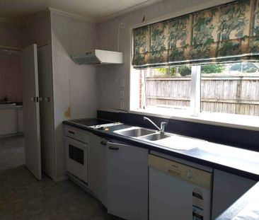 Greenwoods Corner - Photo 2