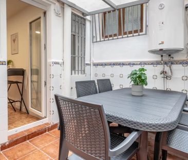 Room in a shared 5-bedroom apartment for rent in La Malva-Rosa - Photo 2