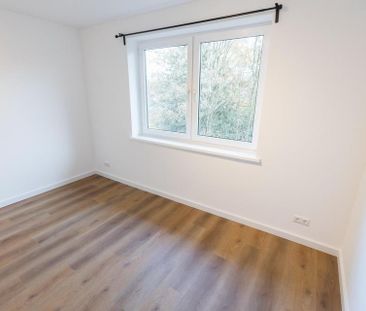 Kernsanierte 3-Zimmer Wohnung mit Balkon und neuer EBK - Photo 1