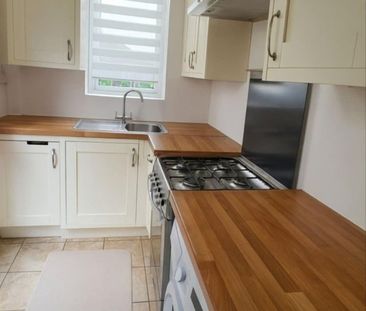 Room in a Shared House, Pendragon Road, BR1 - Photo 1