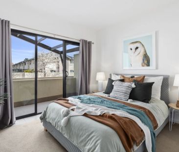 Ideal Position a Stone's Throw to the Town Centre - Photo 5