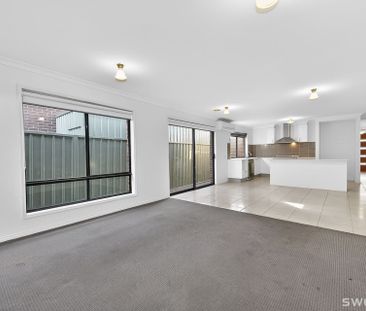 Spacious three bedroom home in quiet location - Photo 3