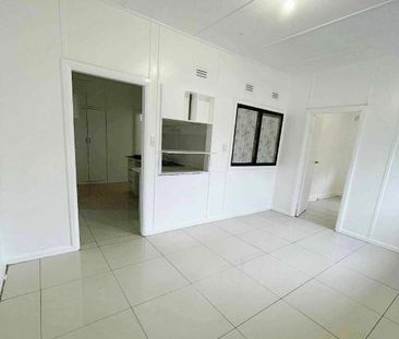 Move-In Ready Carramar Home - Walk to Local Amenities! - Photo 4