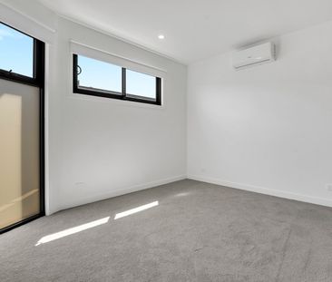 3/144 Yarra Street, Abbotsford VIC 3067 - Photo 5