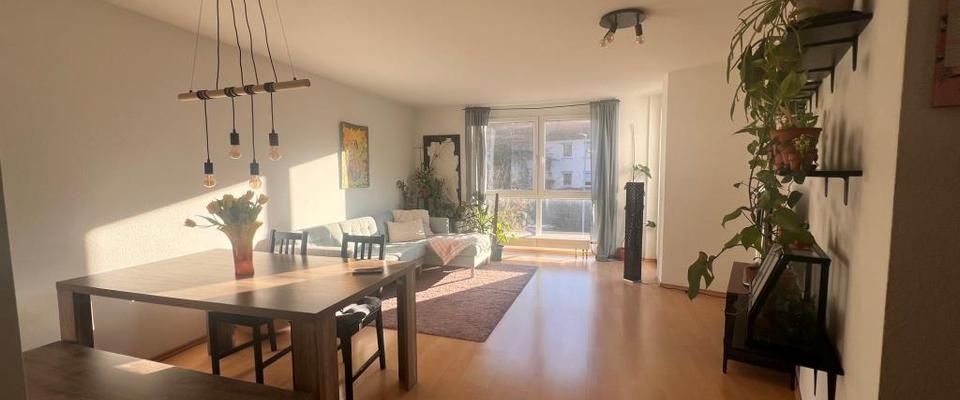Ideal für Singles und Paare! Helle 2,5 Zimmer Wohnung in Köngen mit Balkon + PKW- Stellplatz! - Foto 1