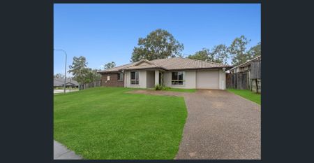 Modern Comfort & Low-Maintenance Living in a Quiet Wulkuraka Pocket - Photo 4