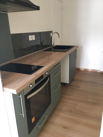 Location Appartement 2 pièces 59m² BELLAC 87300 - Photo 3