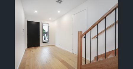 Brand New in a Prime Niddrie Location. - Photo 4