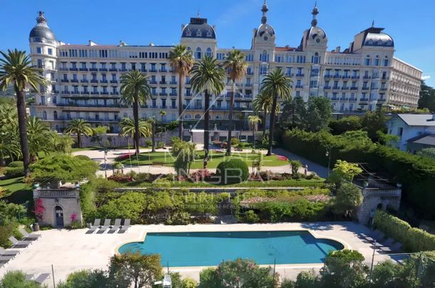 Appartement d’Exception – Résidence Le Regina, Nice Cimiez - Photo 1