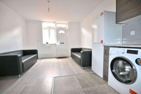 Park View Drive South, Reading, RG10 - Photo 2