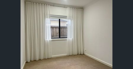 4 Bedroom House in point Cook(Alamanda School Zone) - Photo 3