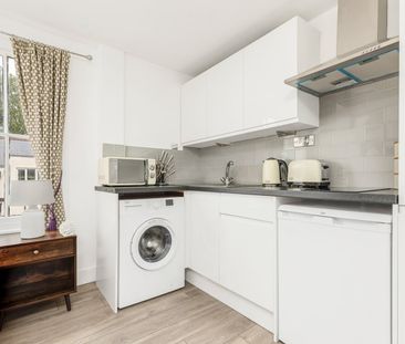 Studio Flat, Leinster Gardens, W2 - Photo 6