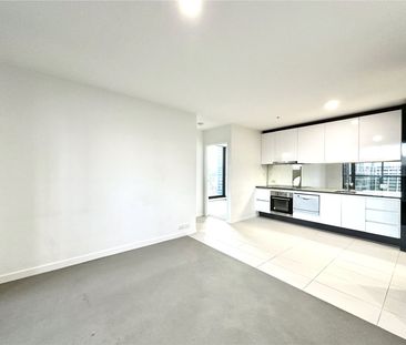 2606/639 Lonsdale Street - Photo 1