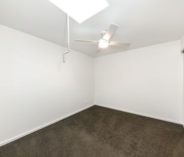 Modern Two Bedroom House - Photo 1