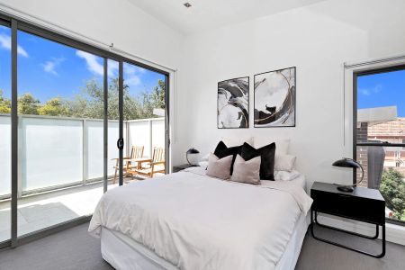 Striking Style, Sophisticated Living - Spacious Three-Level Townhouse! - Photo 3