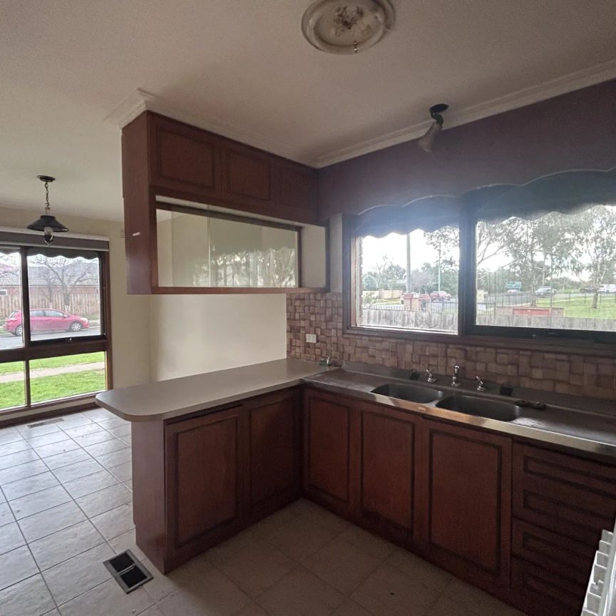THIS PROPERTY FEATURES: - Photo 1