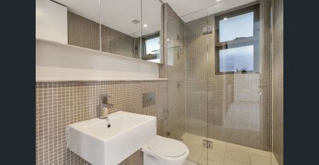 Modern 1 Bedroom Apt with Secure Parking in Great Location - Photo 4