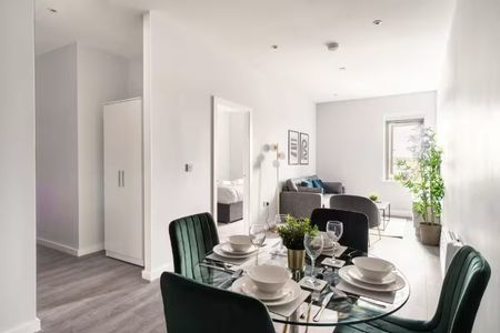 Crosby Road North, Liverpool, L22 - Photo 5