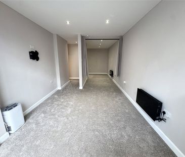 Victoria Street, 37, Blackburn, BB1 6DN, Lancashire - Photo 6