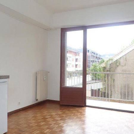 Location Appartement 1 pièce 13m² CHAMBERY 73000 - Photo 3